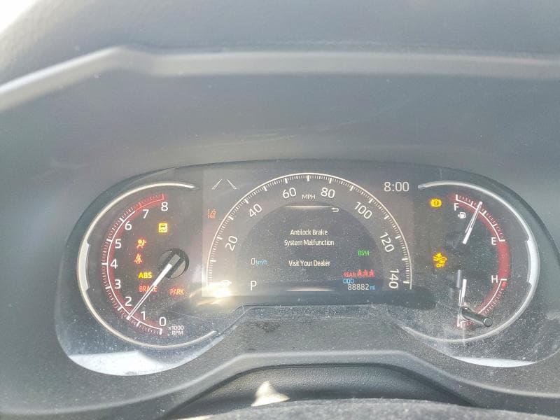 2023 TOYOTA RAV4 XLE 9