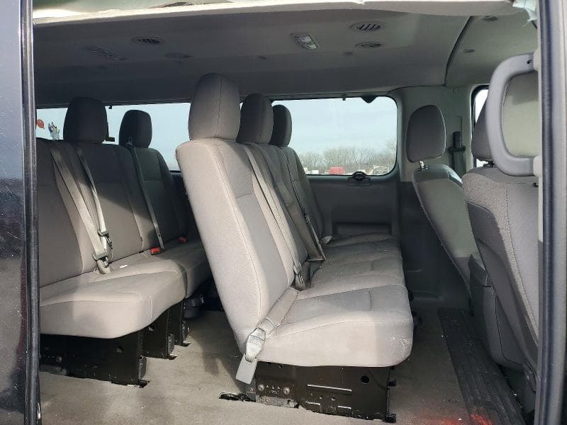 2017 NISSAN NV 3500 HD SV 11