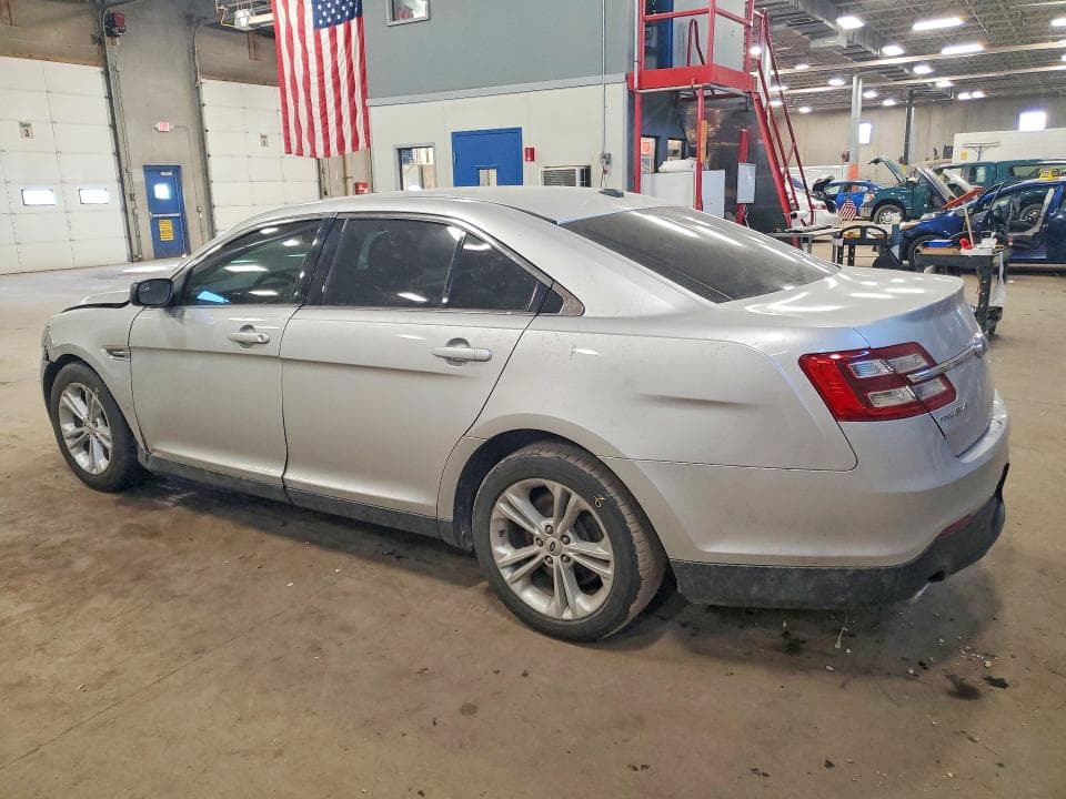 2016 FORD TAURUS SE 2