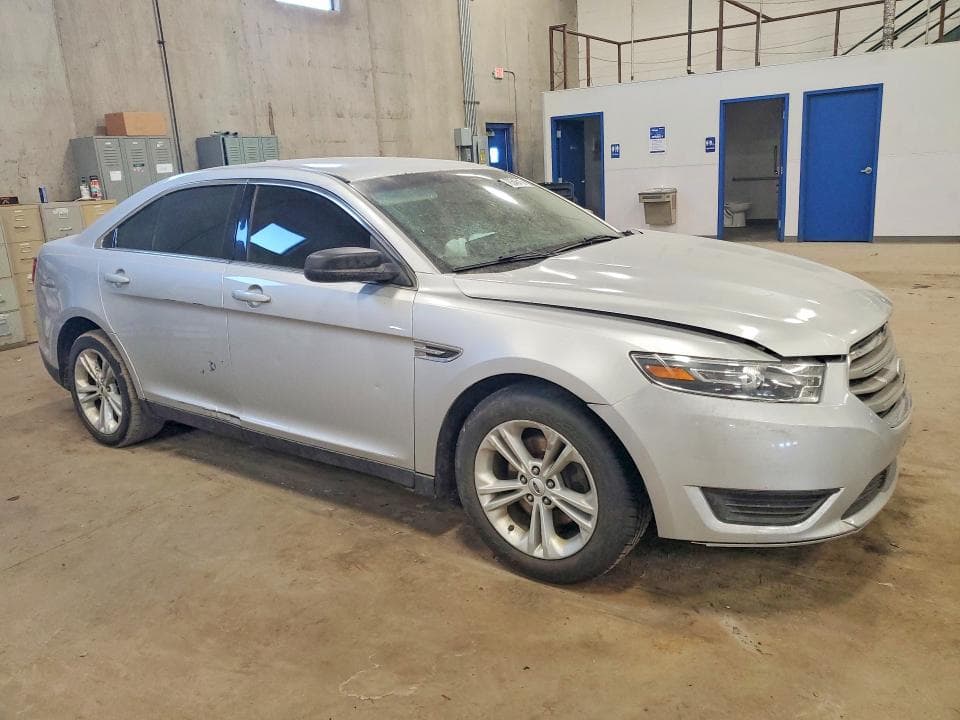 2016 FORD TAURUS SE 4