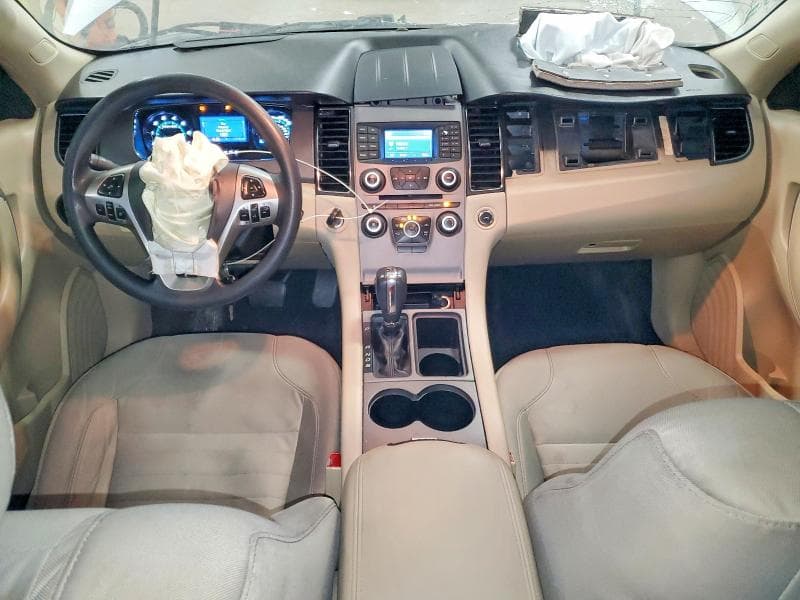 2016 FORD TAURUS SE 8