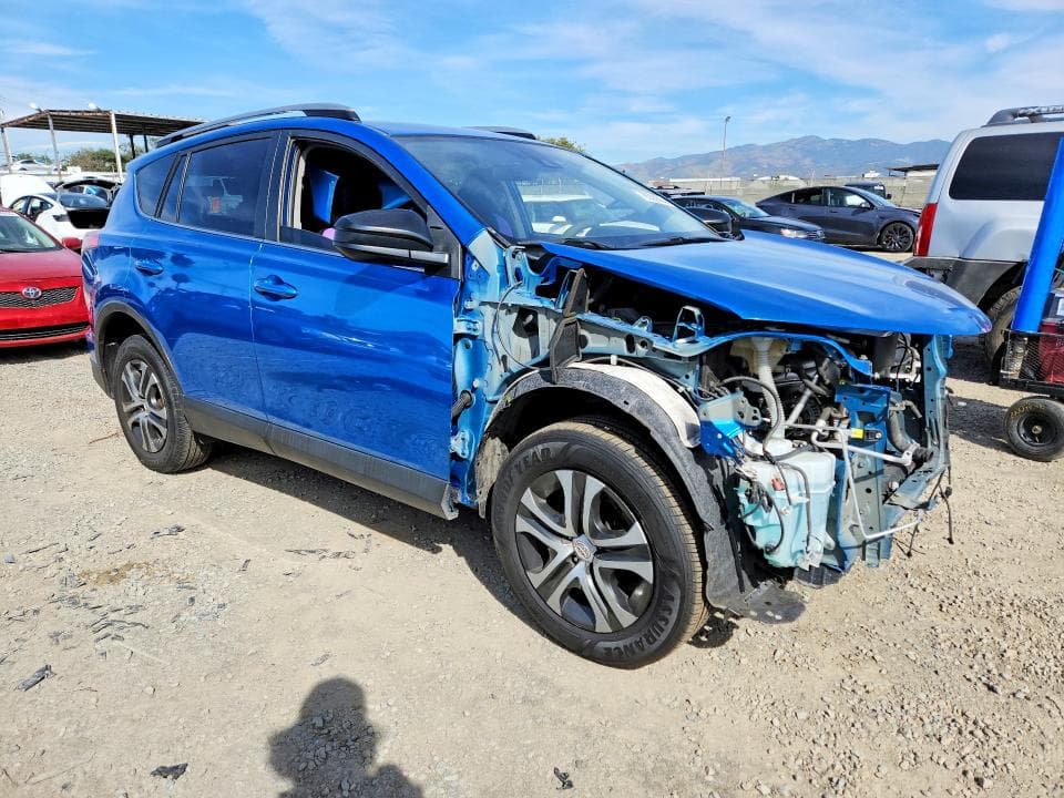 2018 TOYOTA RAV4 LE 4