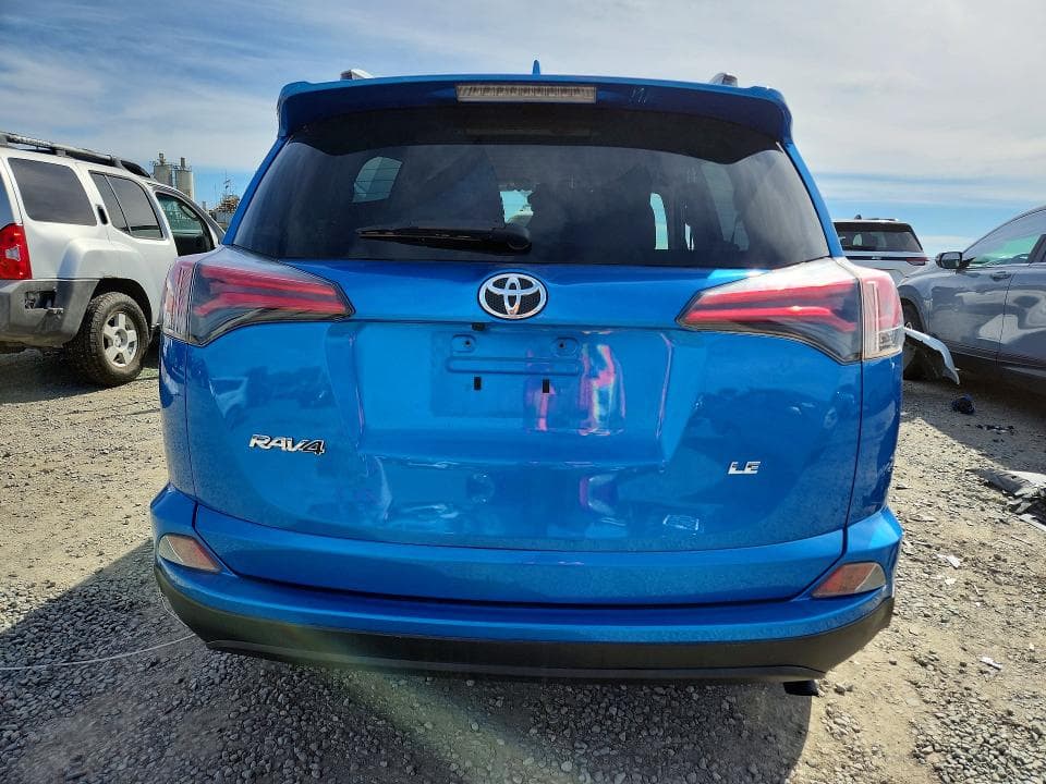 2018 TOYOTA RAV4 LE 6