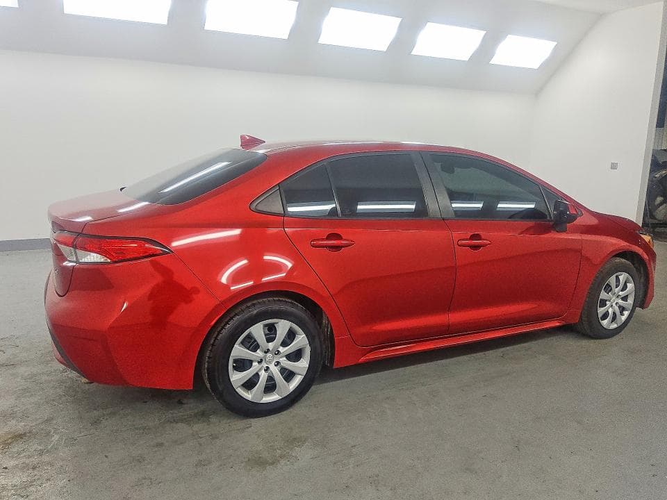 2021 TOYOTA COROLLA LE 3