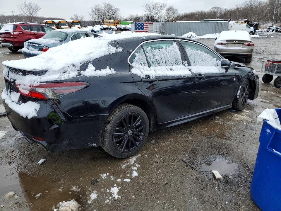 2023 TOYOTA CAMRY SE SE 3