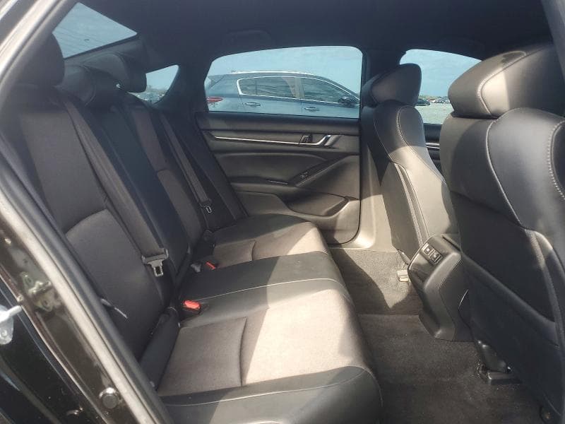 2021 HONDA ACCORD SPORT 10