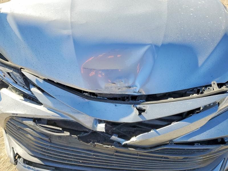 2018 TOYOTA CAMRY L L 11