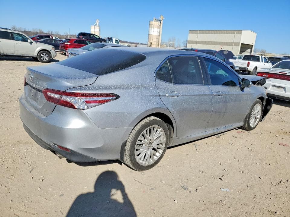2018 TOYOTA CAMRY L L 3