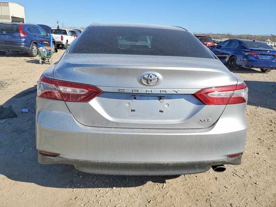 2018 TOYOTA CAMRY L L 6