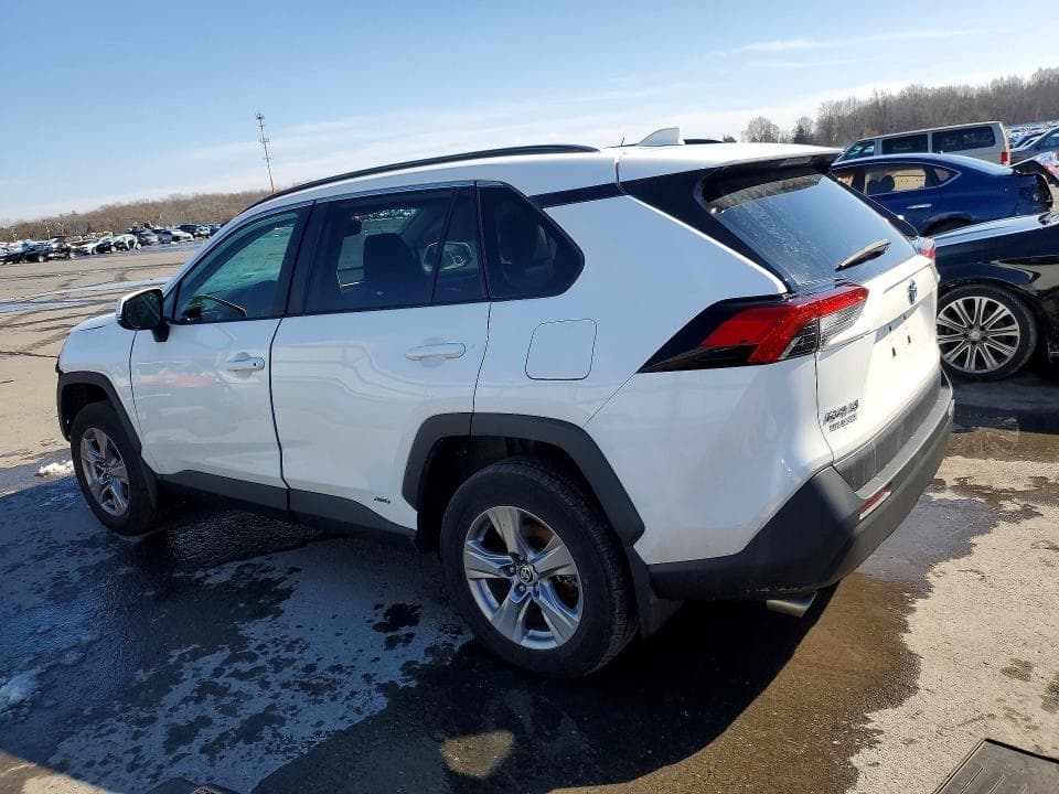 2024 TOYOTA RAV4 HYBRID XLE XLE 2