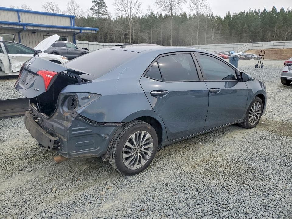 2017 TOYOTA COROLLA XLE XLE 3