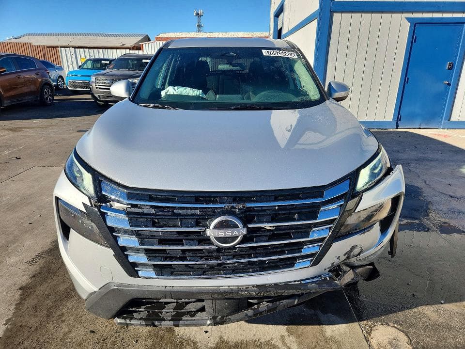 2025 NISSAN ROGUE SV 5
