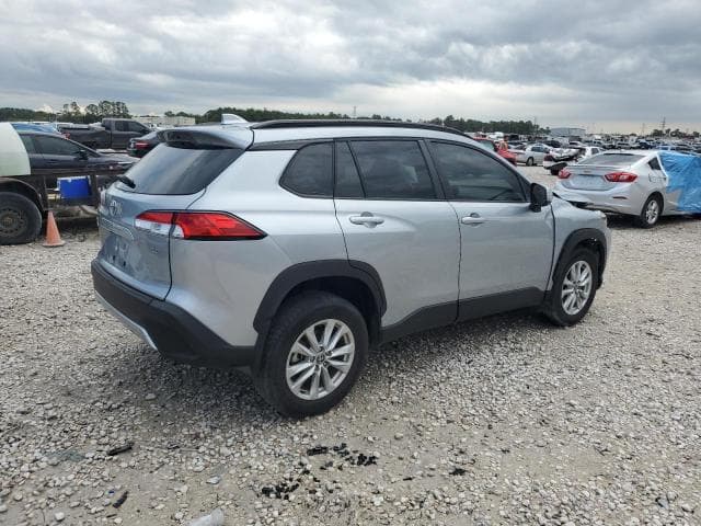 2022 TOYOTA COROLLA CROSS LE 3