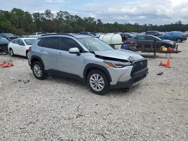 2022 TOYOTA COROLLA CROSS LE 4