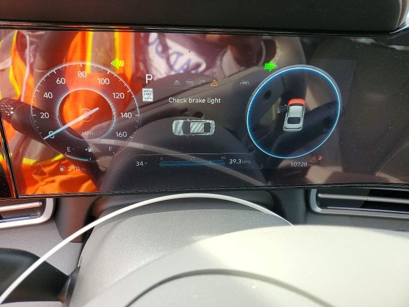 2025 HYUNDAI ELANTRA SE SE 9