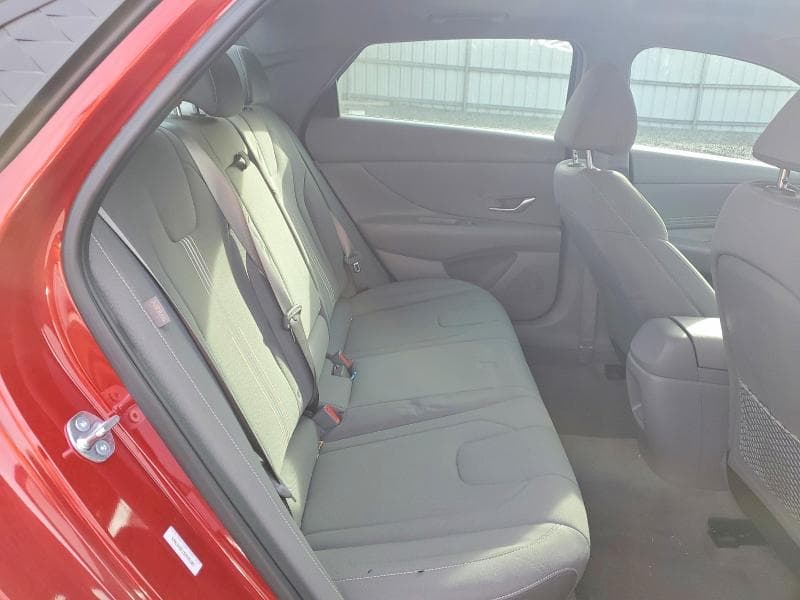 2025 HYUNDAI ELANTRA SE SE 10