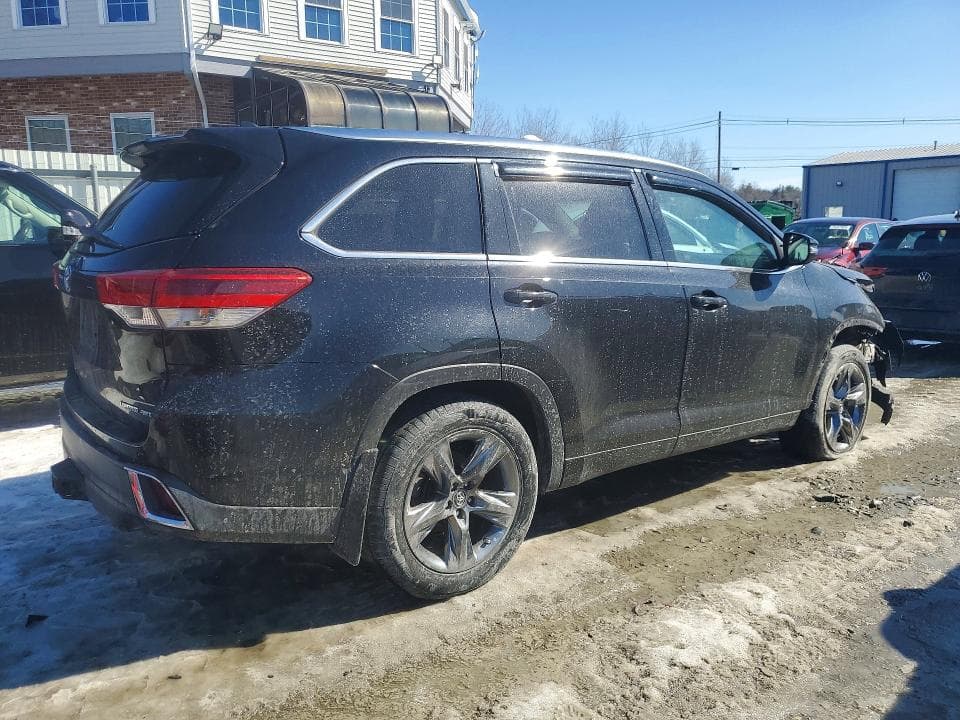 2018 TOYOTA HIGHLANDER LIMITED PLATINUM 3