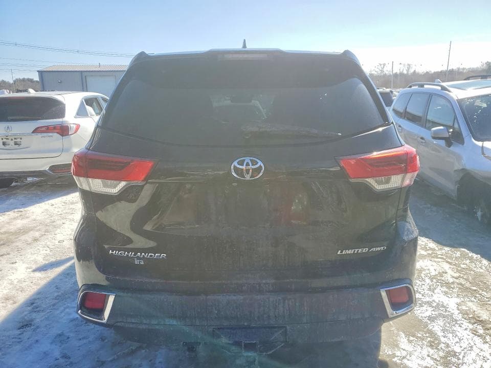 2018 TOYOTA HIGHLANDER LIMITED PLATINUM 6