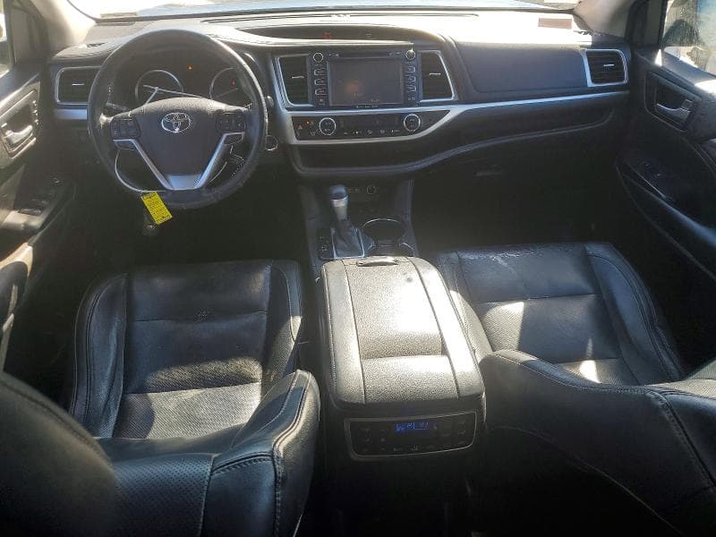 2018 TOYOTA HIGHLANDER LIMITED PLATINUM 8