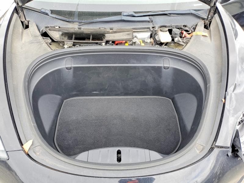 2018 TESLA MODEL 3 11