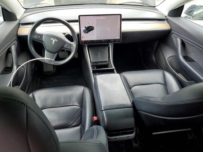 2018 TESLA MODEL 3 8