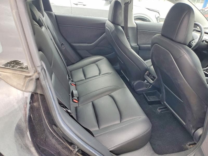 2018 TESLA MODEL 3 10