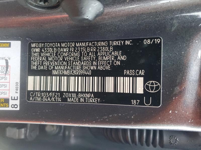 2019 TOYOTA C-HR XLE XLE 12