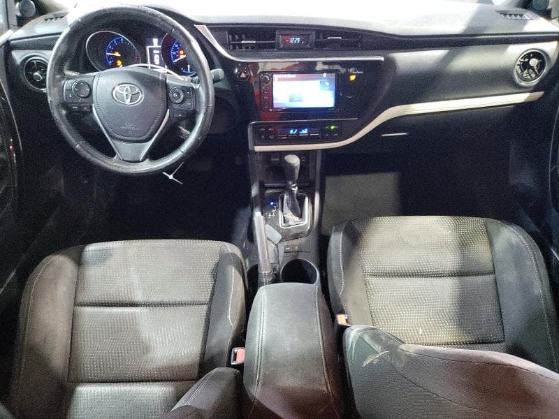2018 TOYOTA COROLLA IM 8