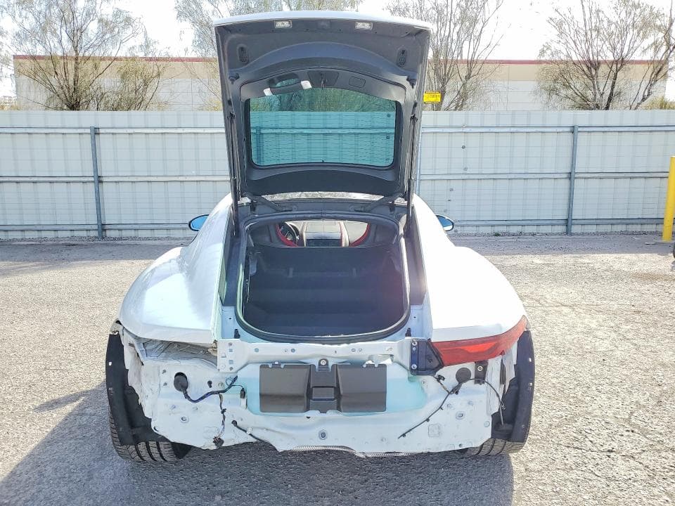 2022 JAGUAR F-TYPE 6