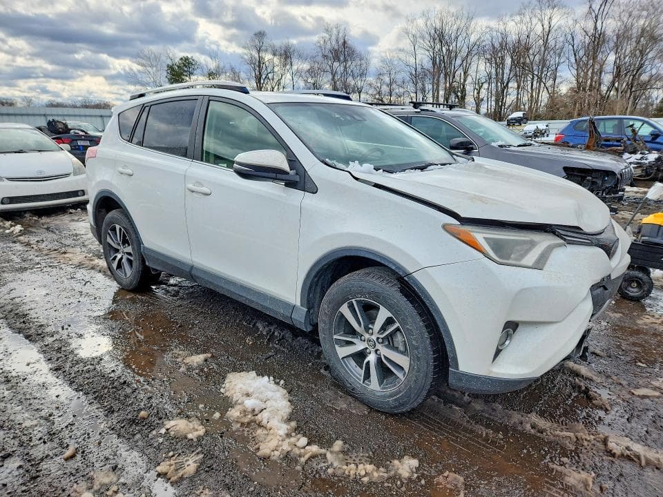 2016 TOYOTA RAV4 XLE XLE 4