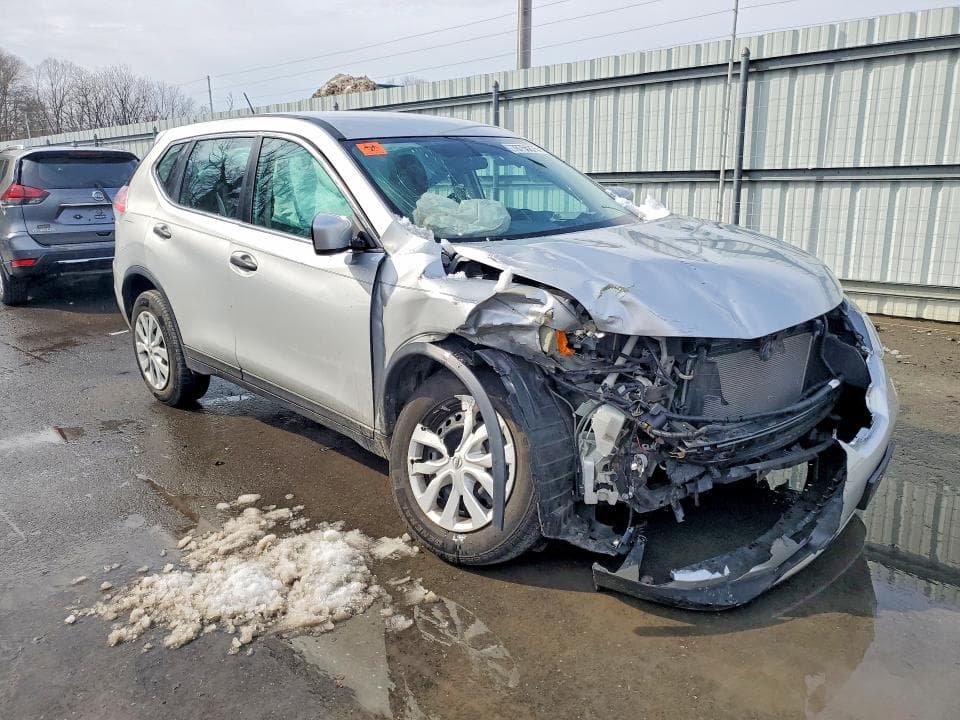 2016 NISSAN ROGUE S S 4