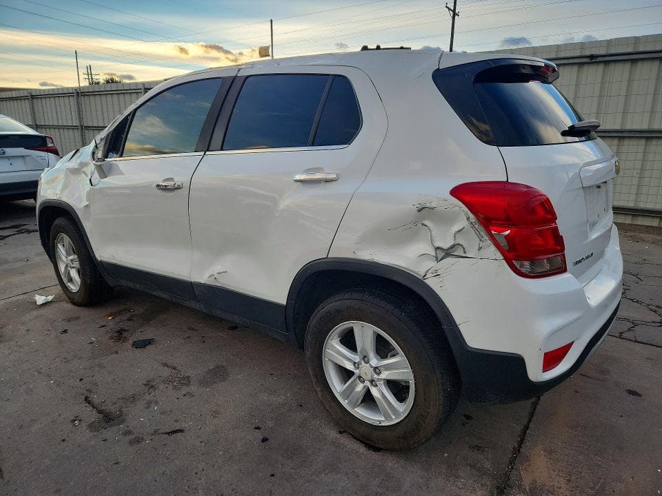 2019 CHEVROLET TRAX 1LT 2