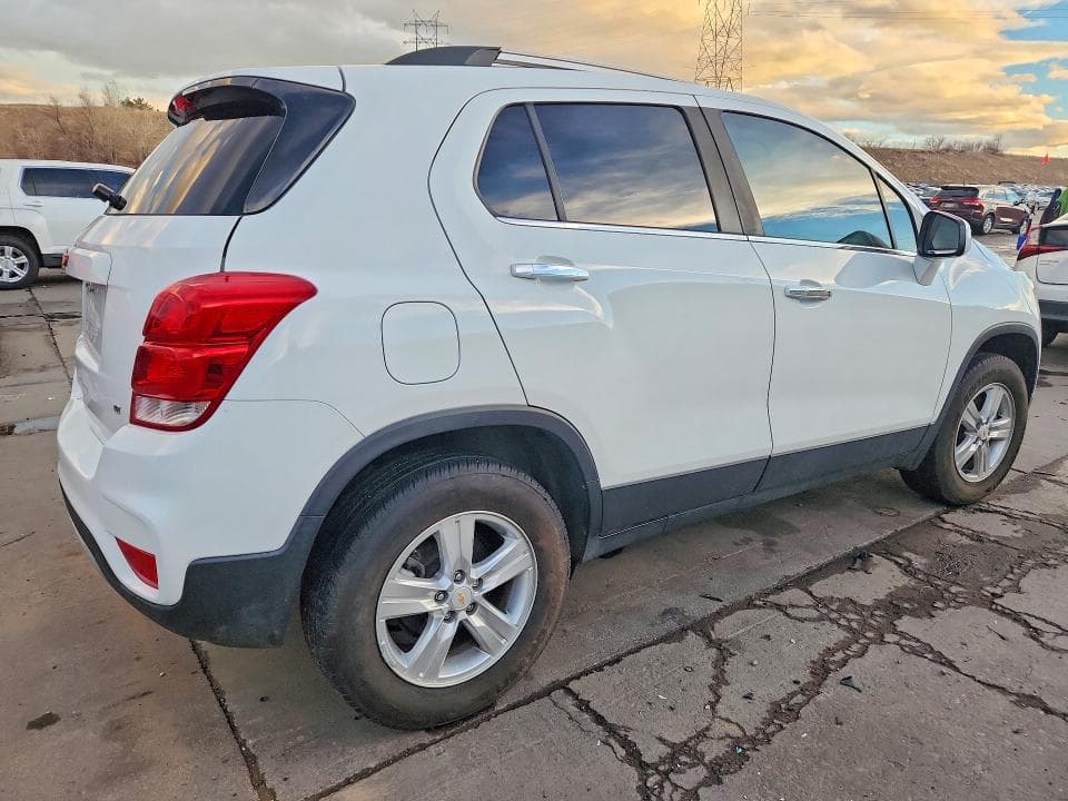 2019 CHEVROLET TRAX 1LT 3