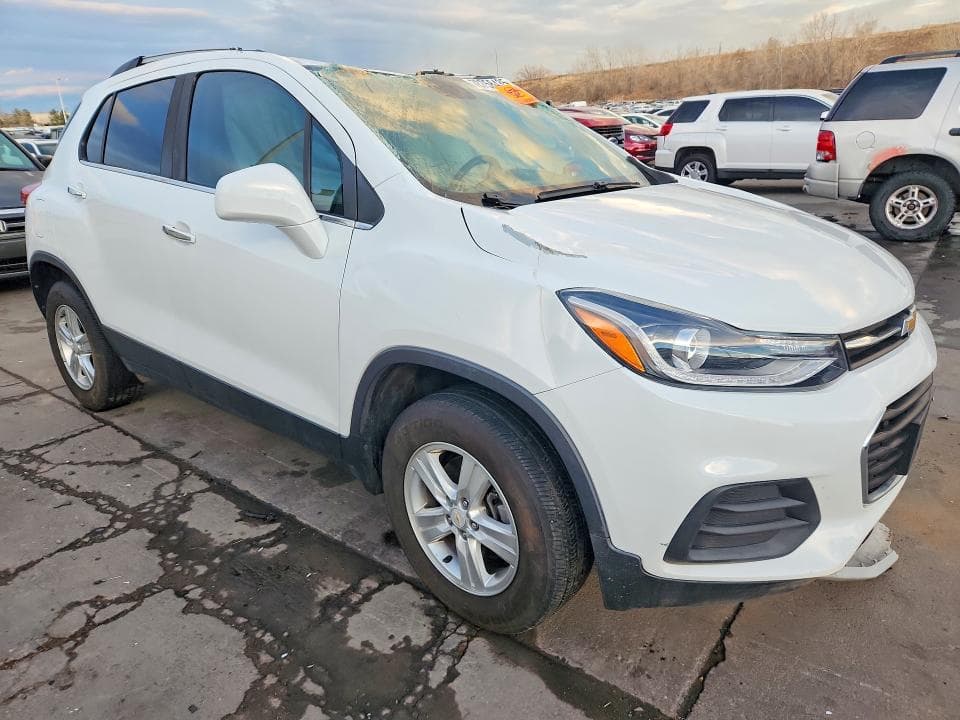 2019 CHEVROLET TRAX 1LT 4