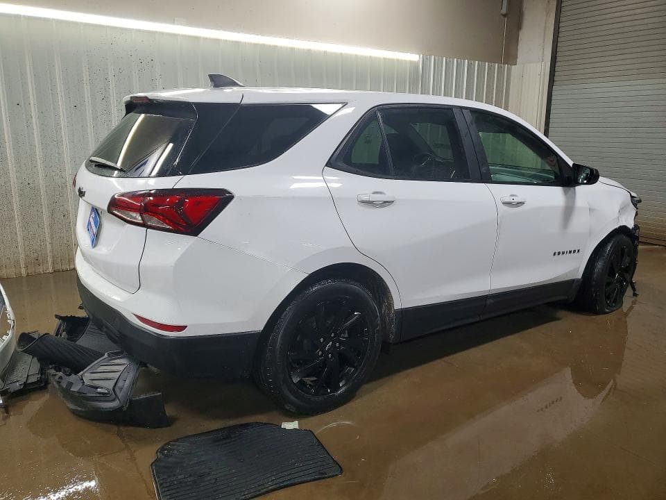 2024 CHEVROLET EQUINOX LS 3
