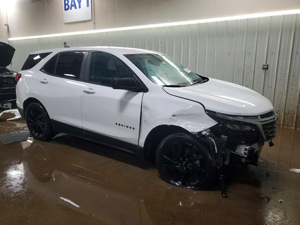2024 CHEVROLET EQUINOX LS 4