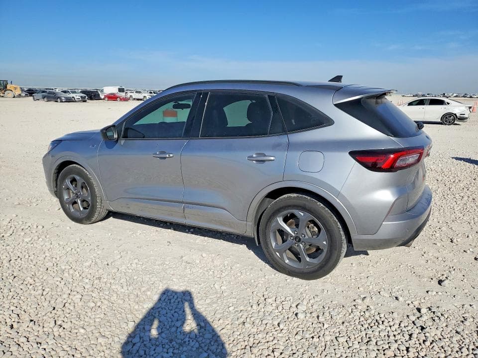 2023 FORD ESCAPE ST LINE 2