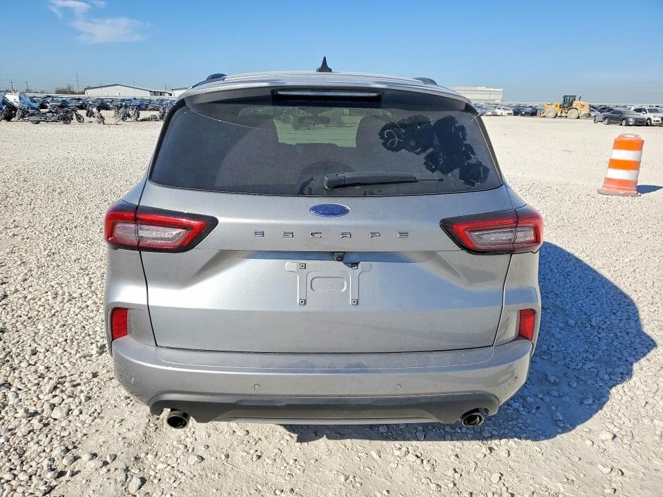 2023 FORD ESCAPE ST LINE 6