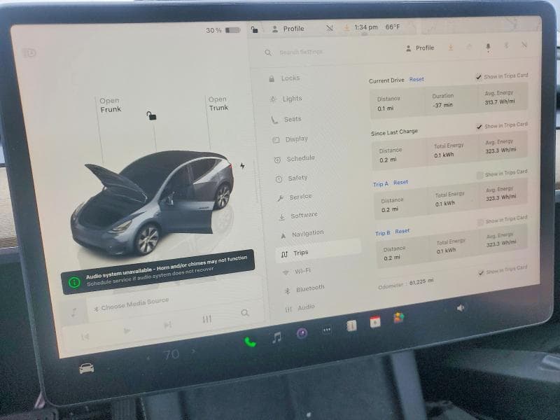 2023 TESLA MODEL Y 9
