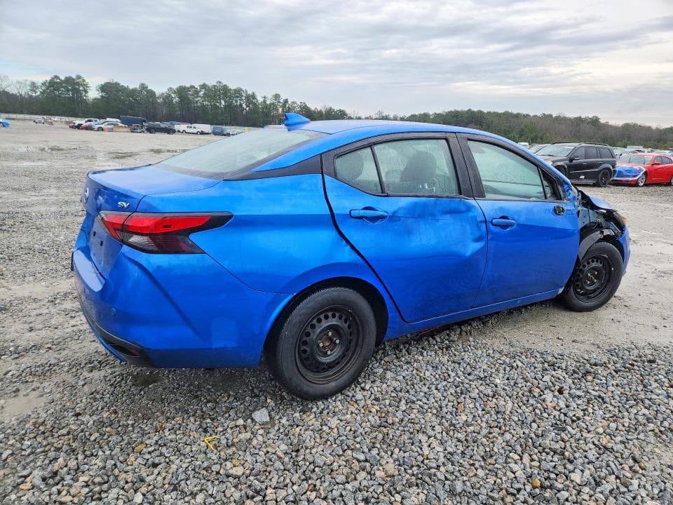2020 NISSAN VERSA SV 3
