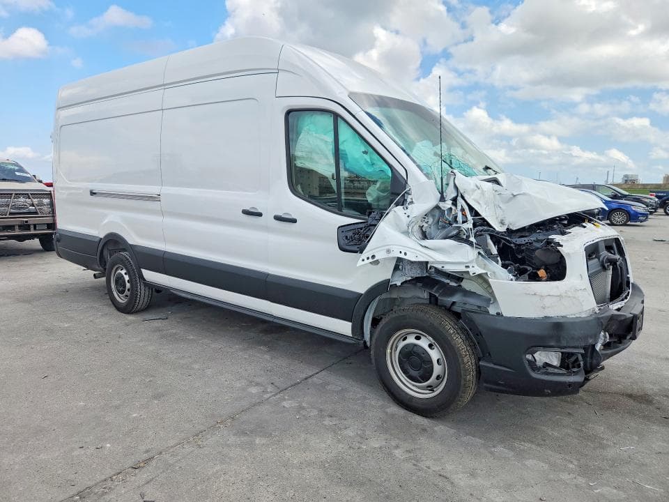 2026 FORD TRANSIT T-250 4