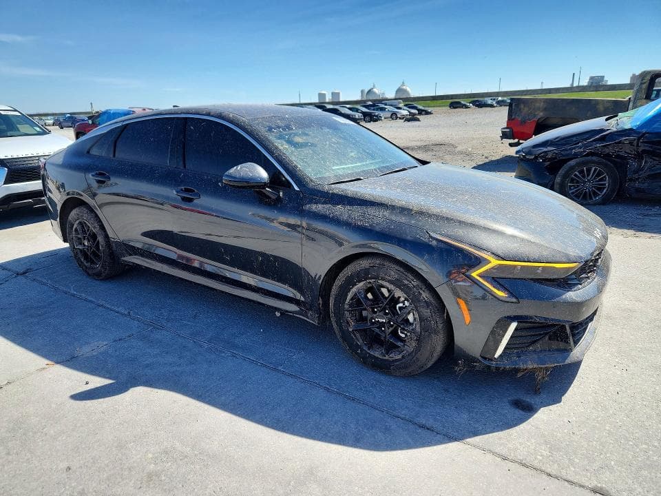 2025 KIA K5 LXS 4