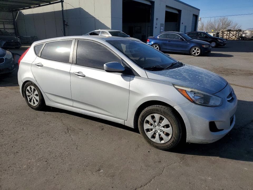 2017 HYUNDAI ACCENT SE SE 4