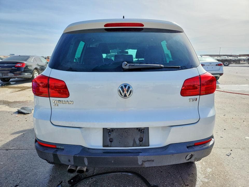 2016 VOLKSWAGEN TIGUAN S 6
