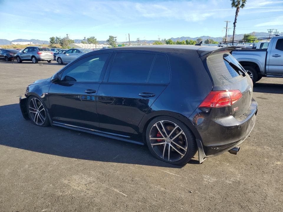 2017 VOLKSWAGEN GTI SPORT 2