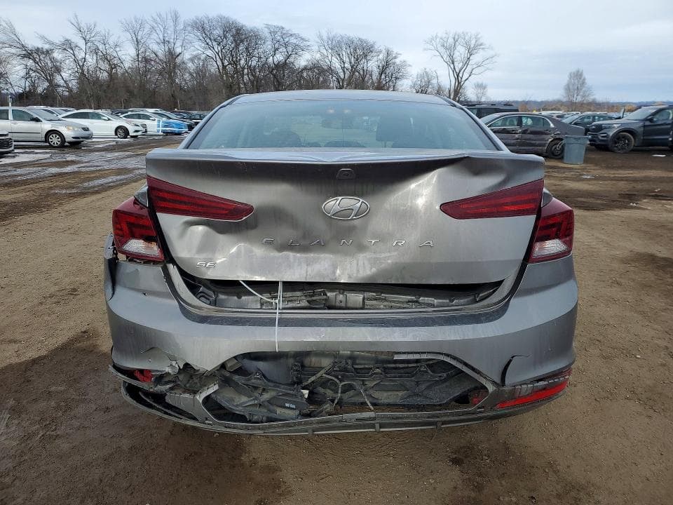 2020 HYUNDAI ELANTRA SE 6
