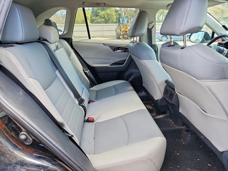 2023 TOYOTA RAV4 XLE PREMIUM 11