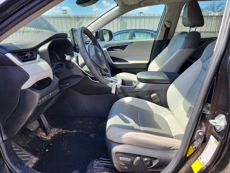 2023 TOYOTA RAV4 XLE PREMIUM 7