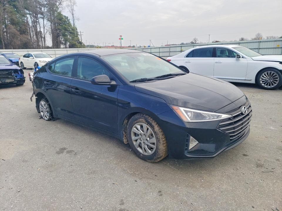 2020 HYUNDAI ELANTRA SE SE 4