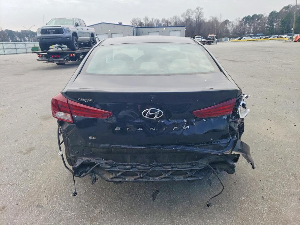 2020 HYUNDAI ELANTRA SE SE 6